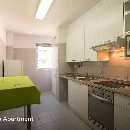 Cardoso Pires 2 Bedrooms Apt. Lisbon