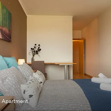 Cardoso Pires 2 Bedrooms Apt. * Lisbon