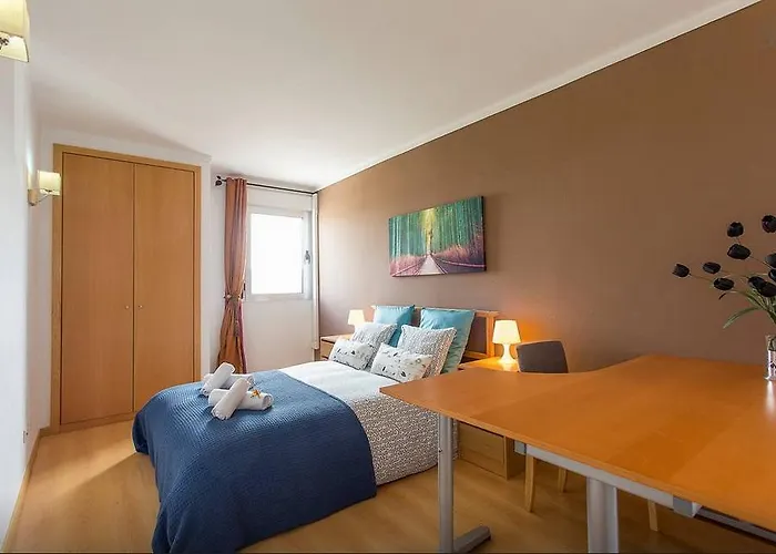 Daire Cardoso Pires 2 Bedrooms Apt. Lisboa